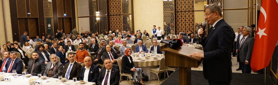 Davutoğlu: 'Masa Dağılacak Rüyaları Boş Çıktı, Şimdi Kabus Görüyo..